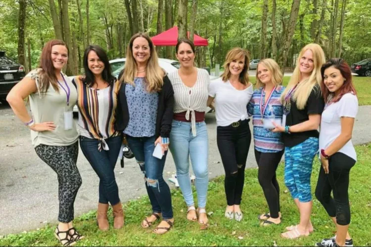 Group of milfs&cougars💯🔥