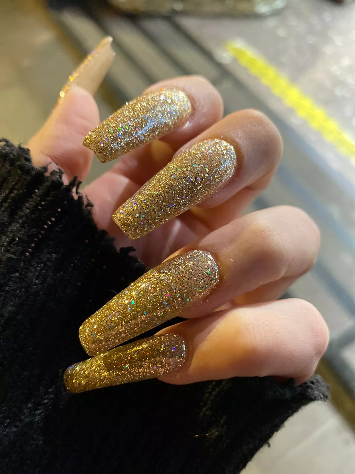 I feel elegant like my new nails