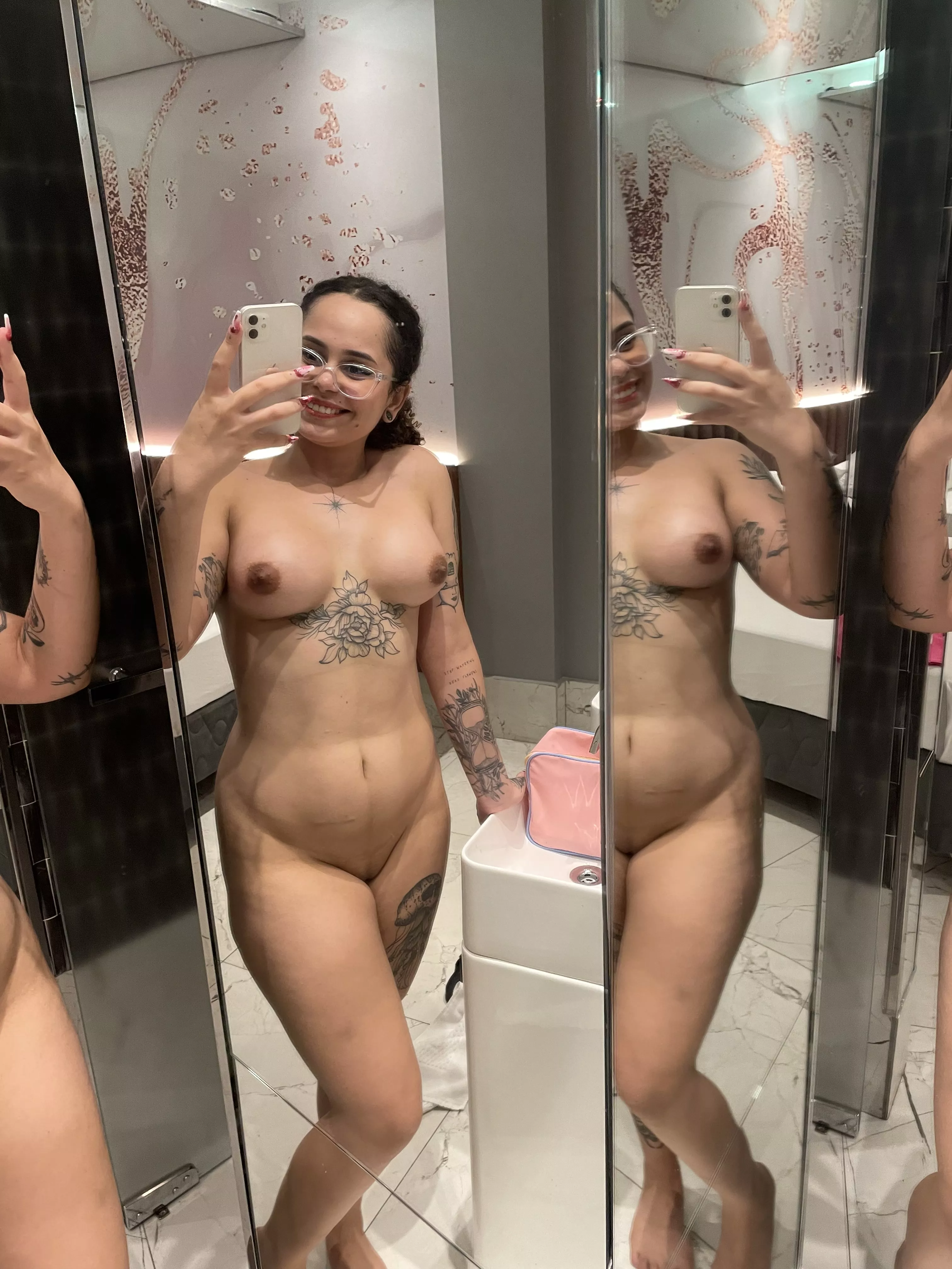 i get really wet while fucking in front of a mirror