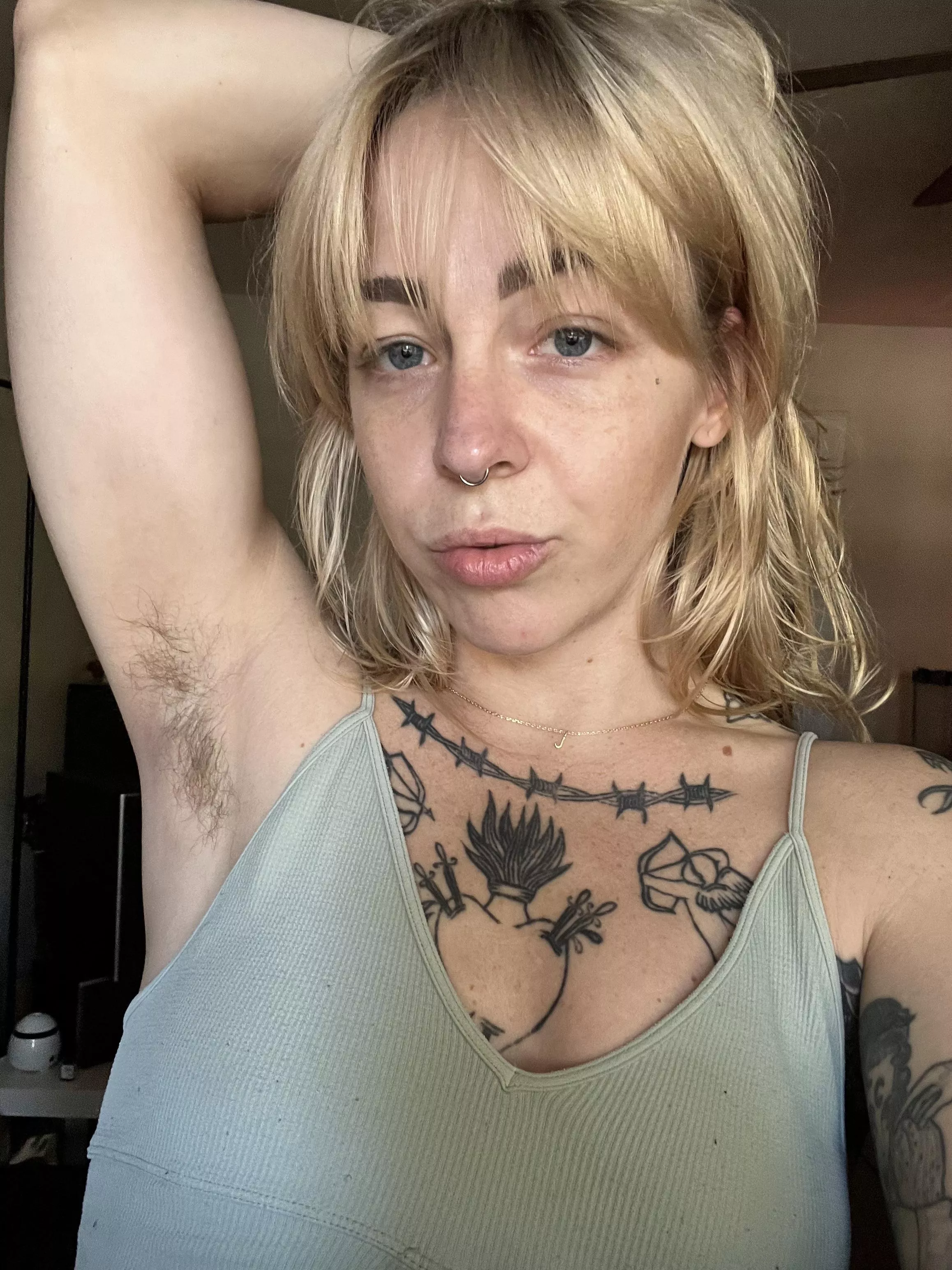 let me keep you company 😌