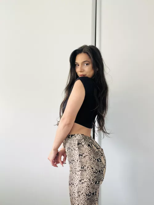 Stop imagining, let me show you what's on your fantasies