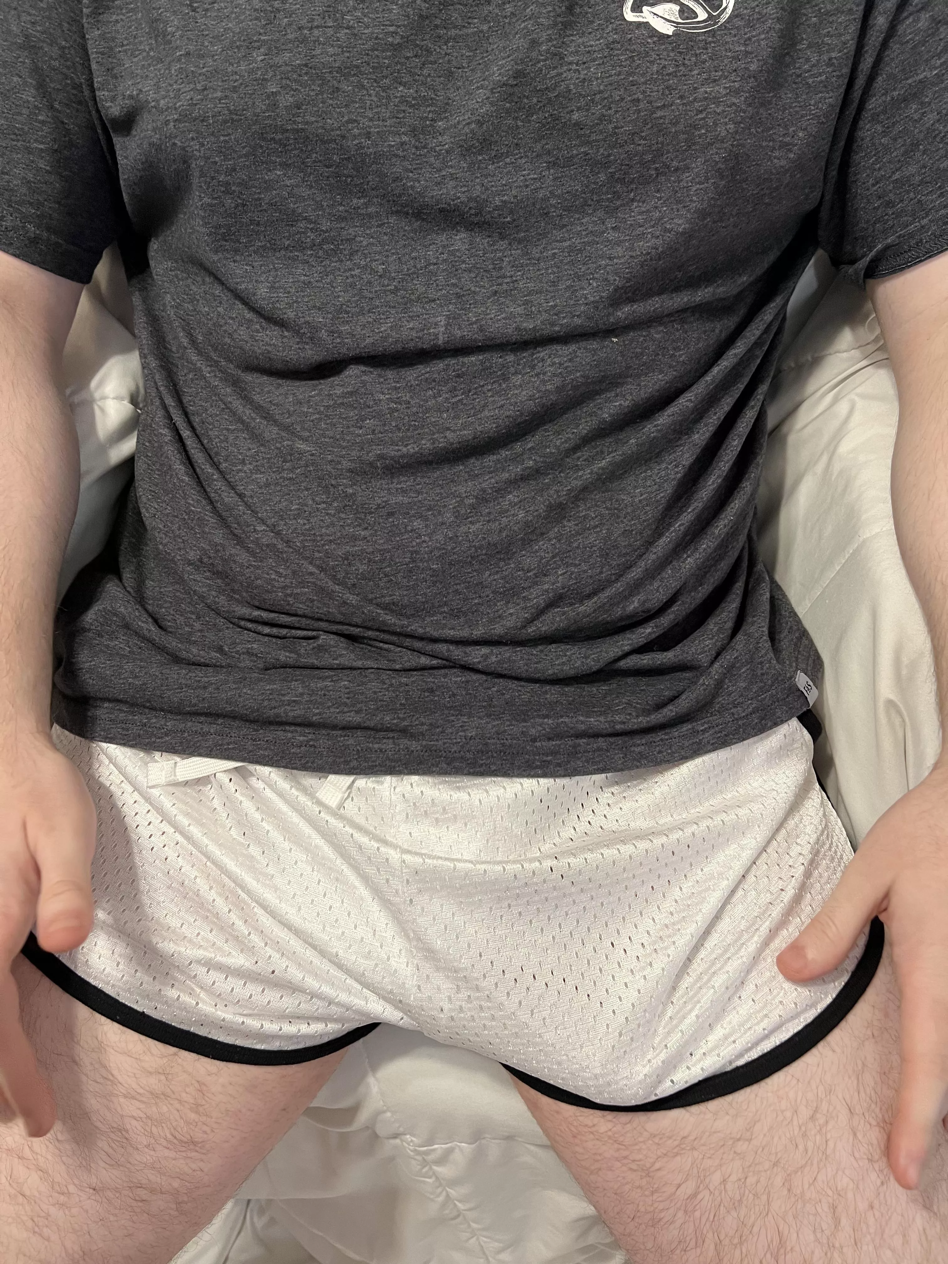 Who wants to take a seat on my lap? Lmk down below;)