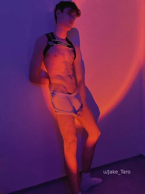 (20) who wants to play? 😏