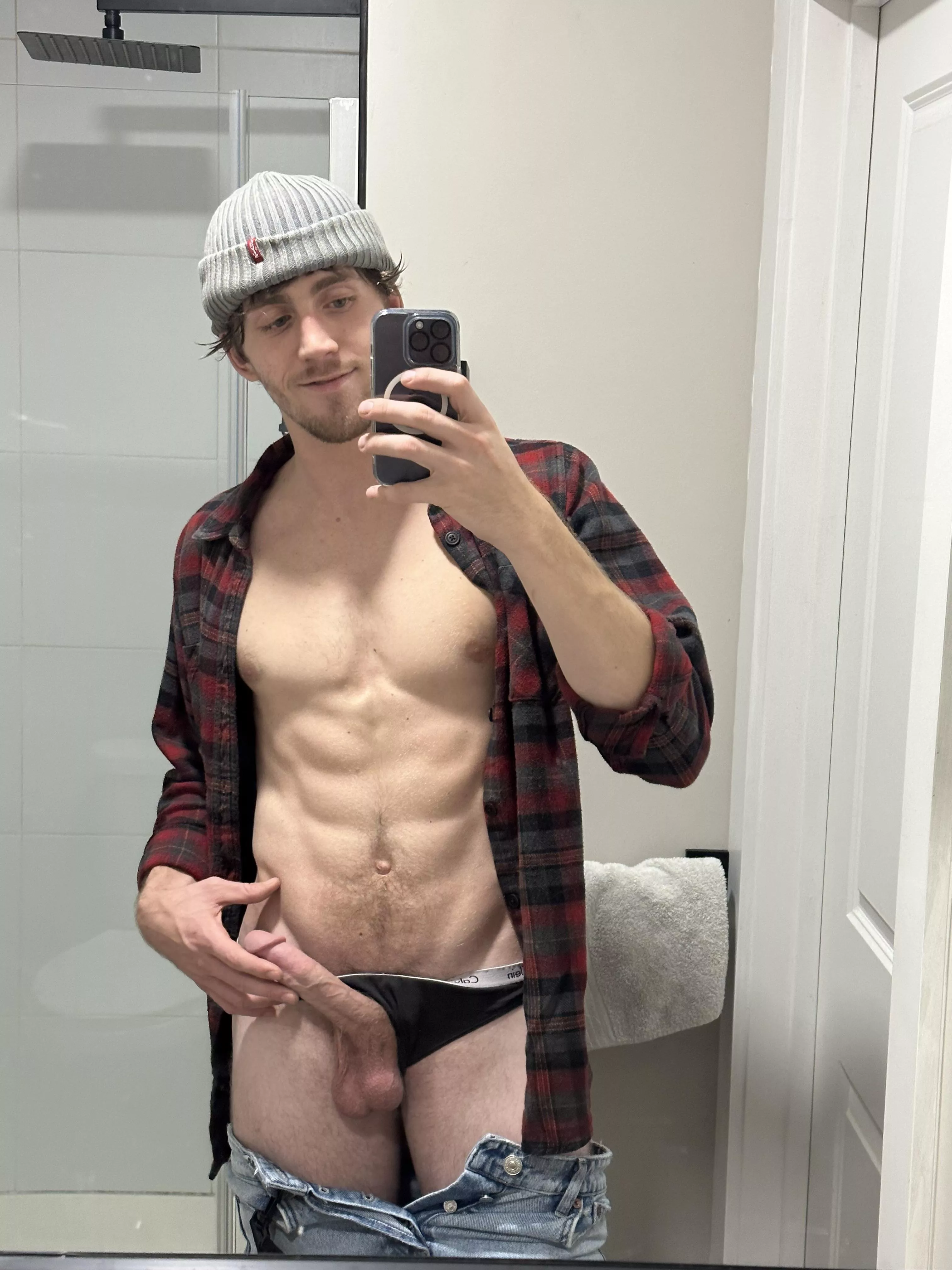 Come on bro just feel how heavy my balls are right now (22)