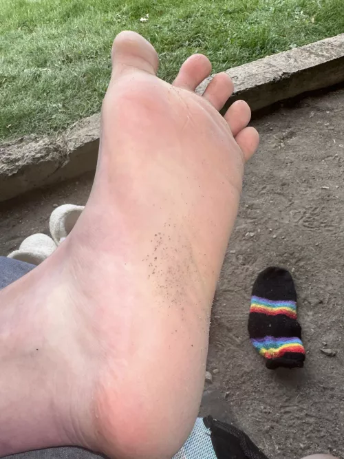 Do you want to taste my feet? 👅