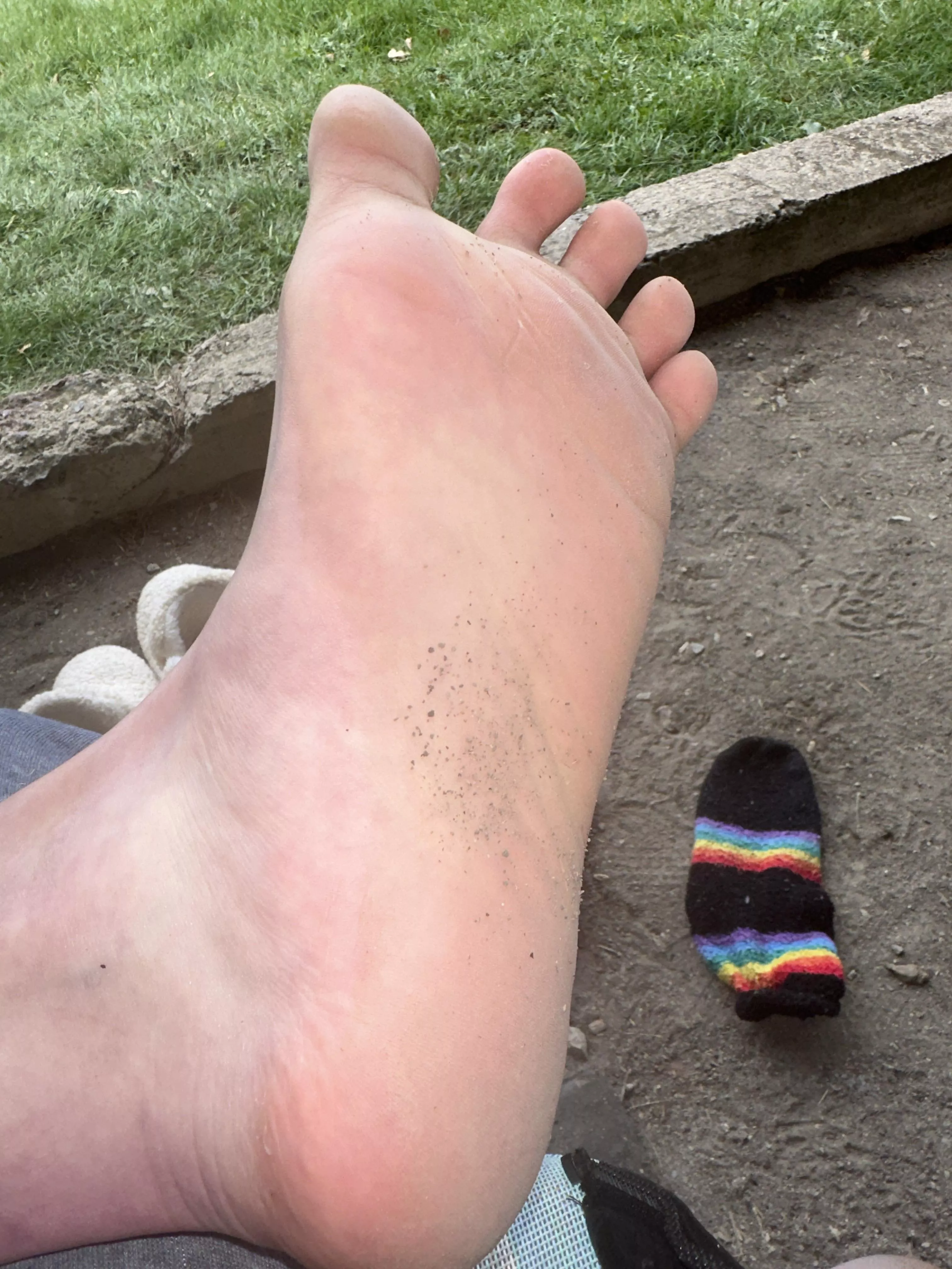 Do you want to taste my feet? 👅