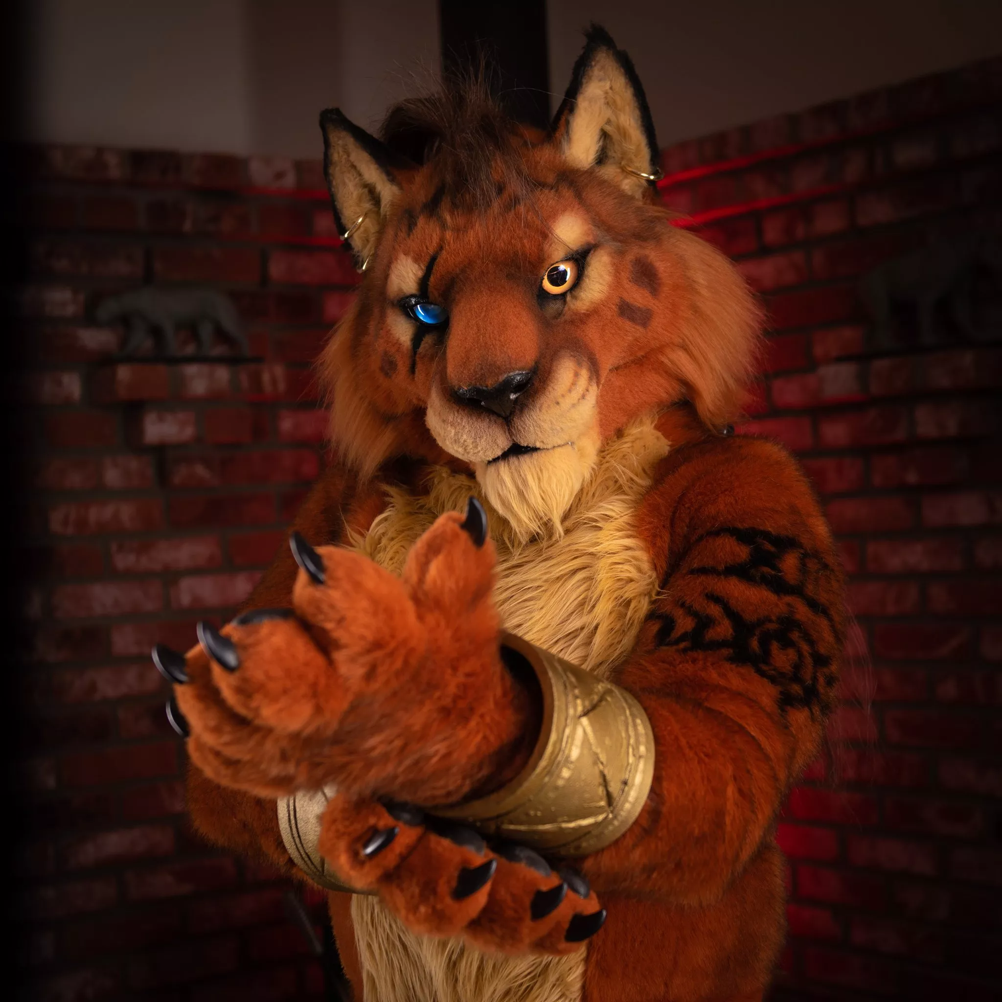 Red XIII fursuit by Beetlecat Originals (photo by @catamountain on Bluesky)
