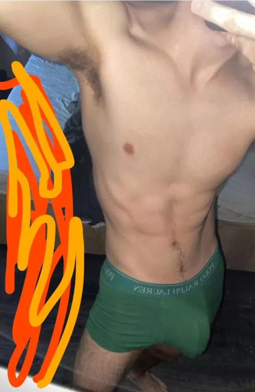 23 fit looking for kinky bromance @matt_bowman25