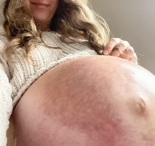 a preggo in labor, wanna see?