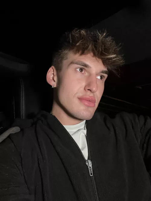 Anyone down for a roadtrip?