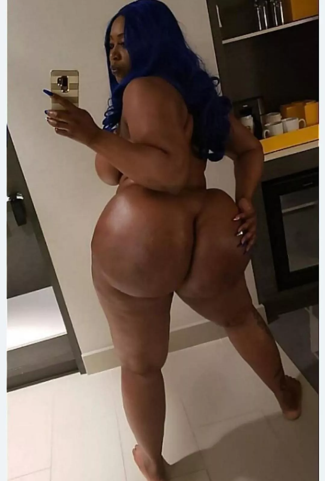 Big and heavy 💦🍑