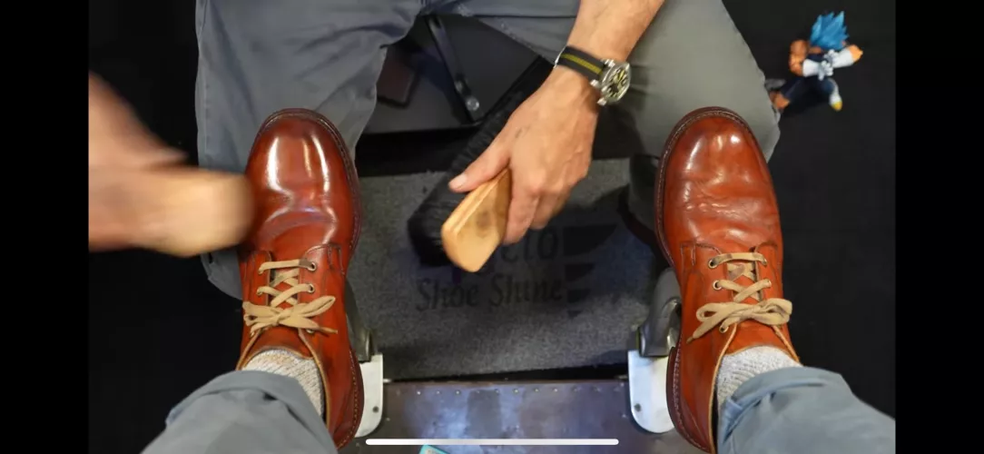 Can anyone identify this boot?