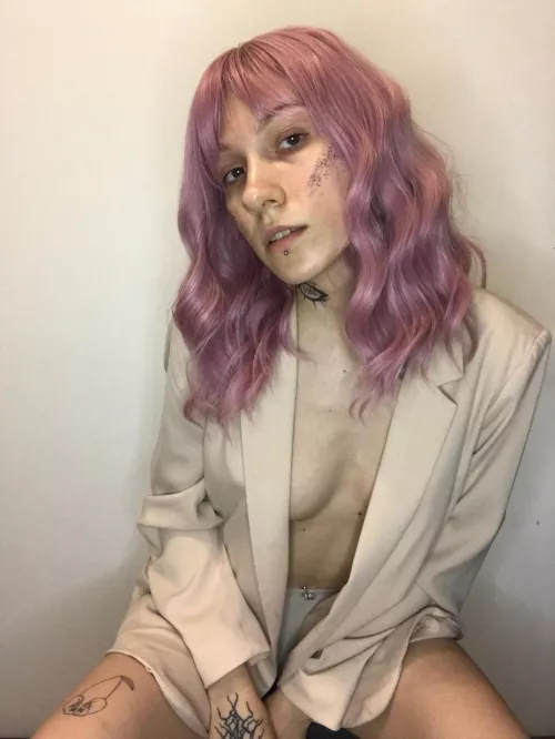 Canvas of passion: Unleashing artistry in intimate photography