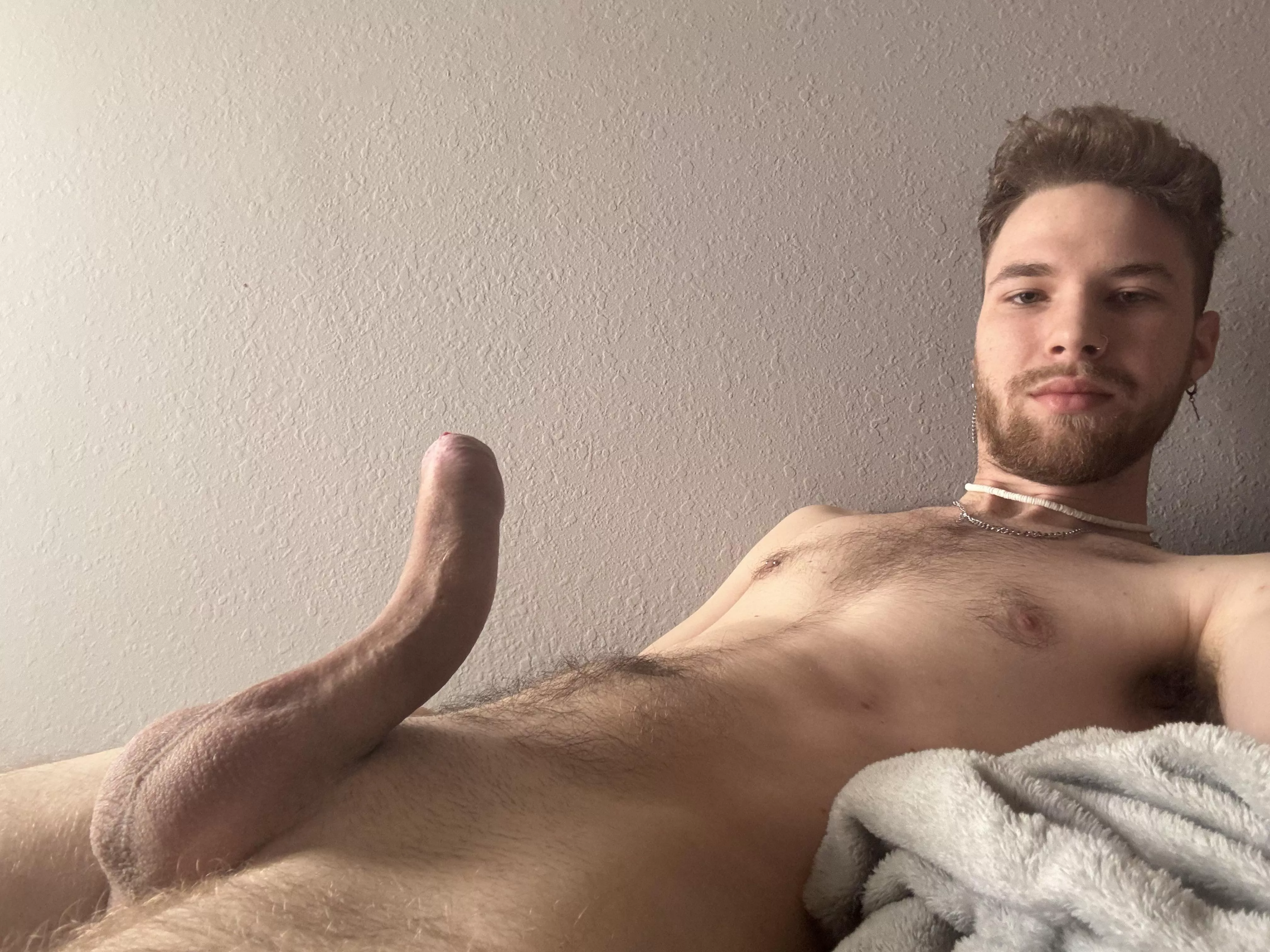 Comment if you want to sit on it 🤭