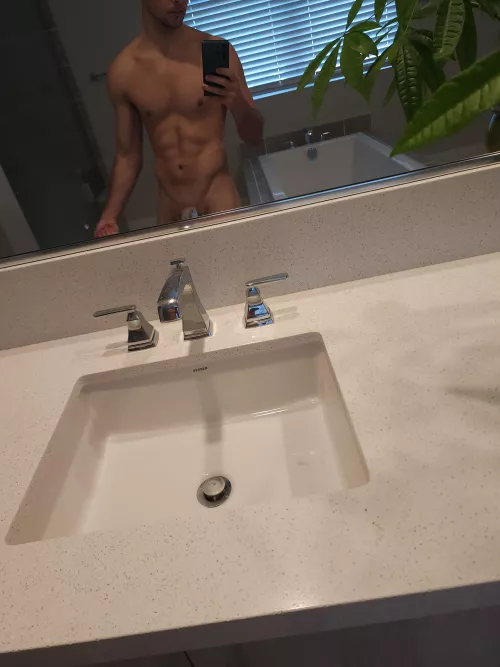 Could use an extra hand to help wash off 📩😘