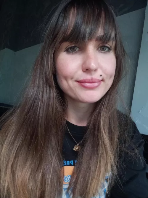 Cut with a kitchen scissors. No regrets