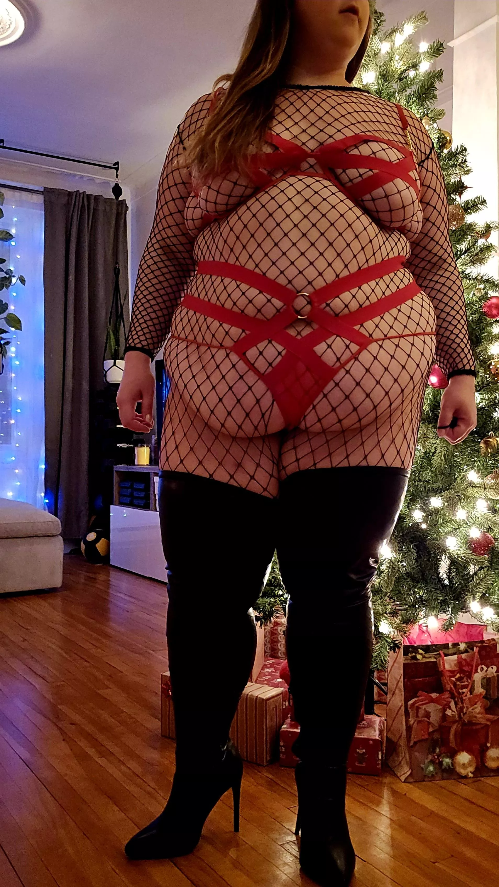 Do you think I'm hot? Be honest please