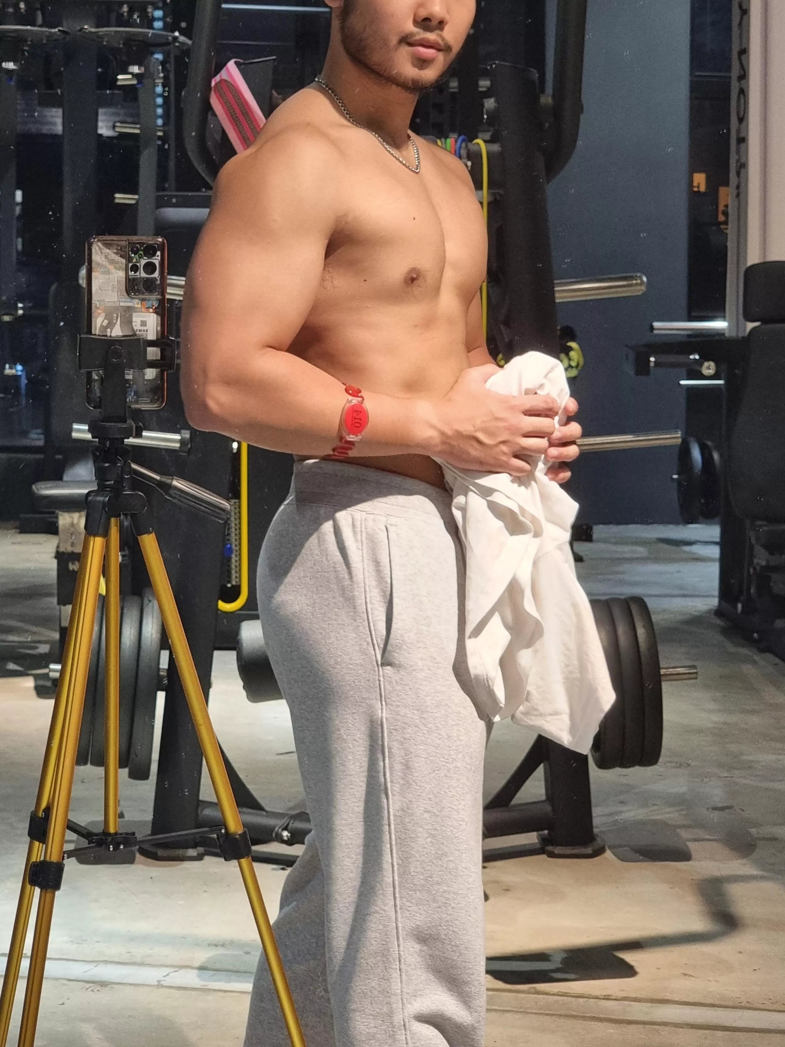 Does anyone wanna be gym-buddies? 😉