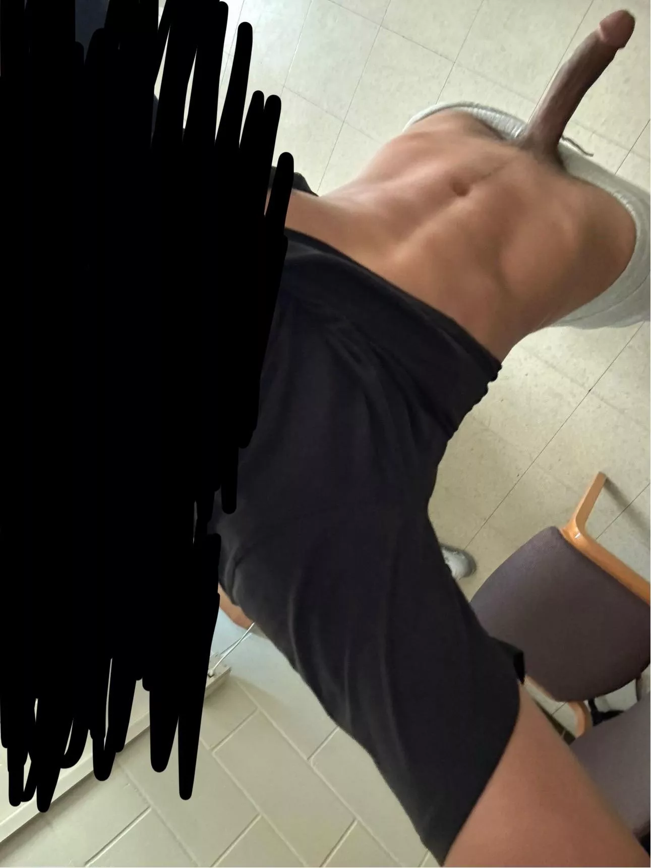 Follow if you’re smaller than me 🙈