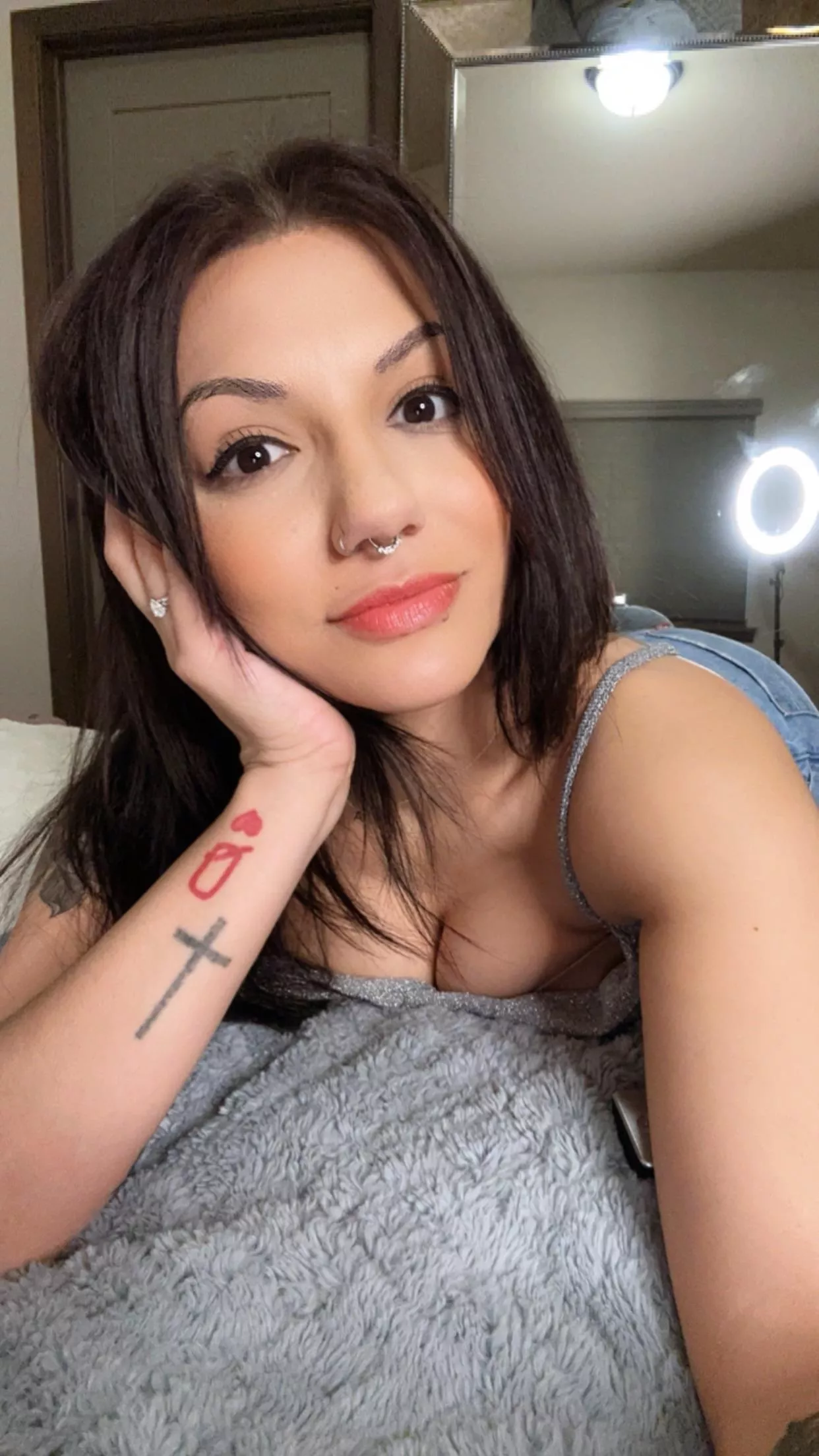 French x Native American. Cute pic today 🥰