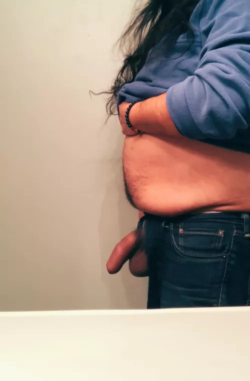 Had one of you ask for a side profile pic. So here is a softie and I think it’s safe to say - It’s always sweater season for me. Now who wants to come warm up?