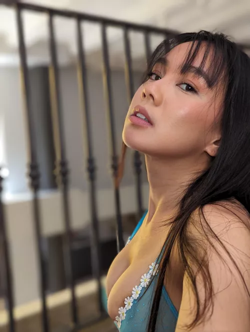 Horny af let me suck your cock, daddy? x