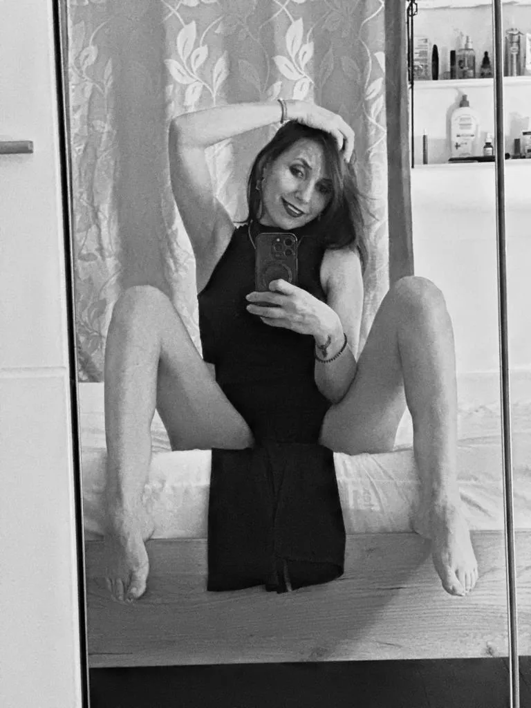 💋 [https://www.myfreecams.com/#YvonnePeaches] See you online 💋