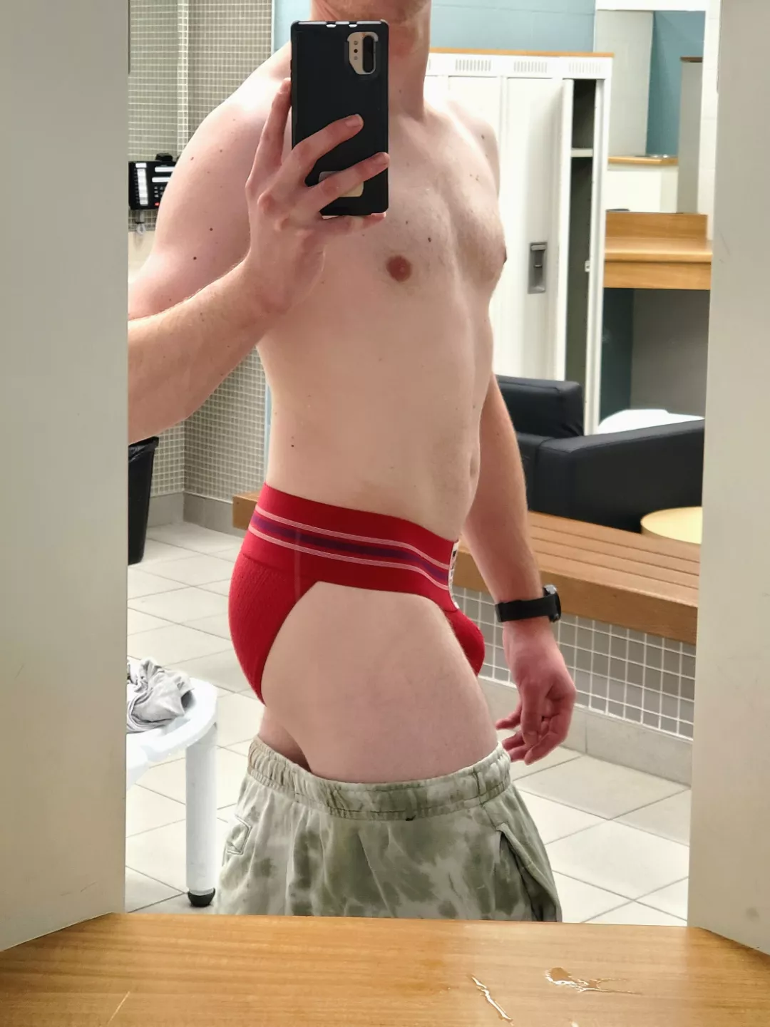 I like this cut. Do they look good??