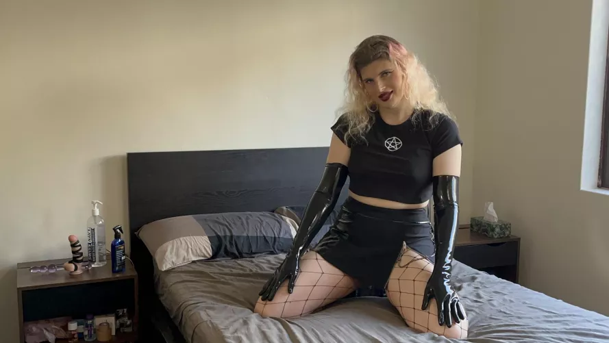 I'm just a poor goth with a latex fetish