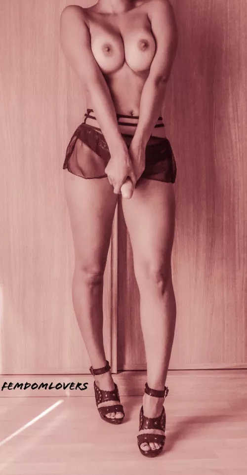 It's time for you to kneel before me