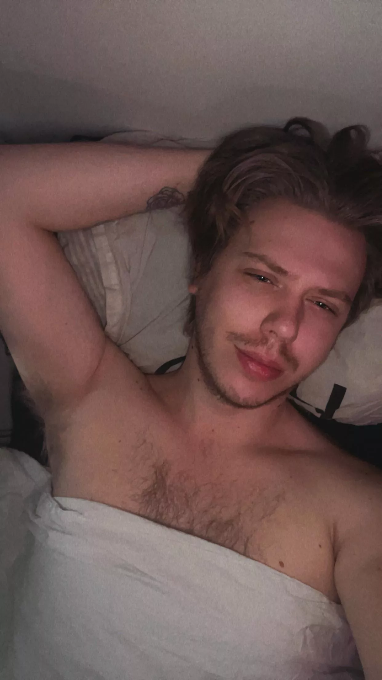 Just woke up… Can i go back to sleep?😴