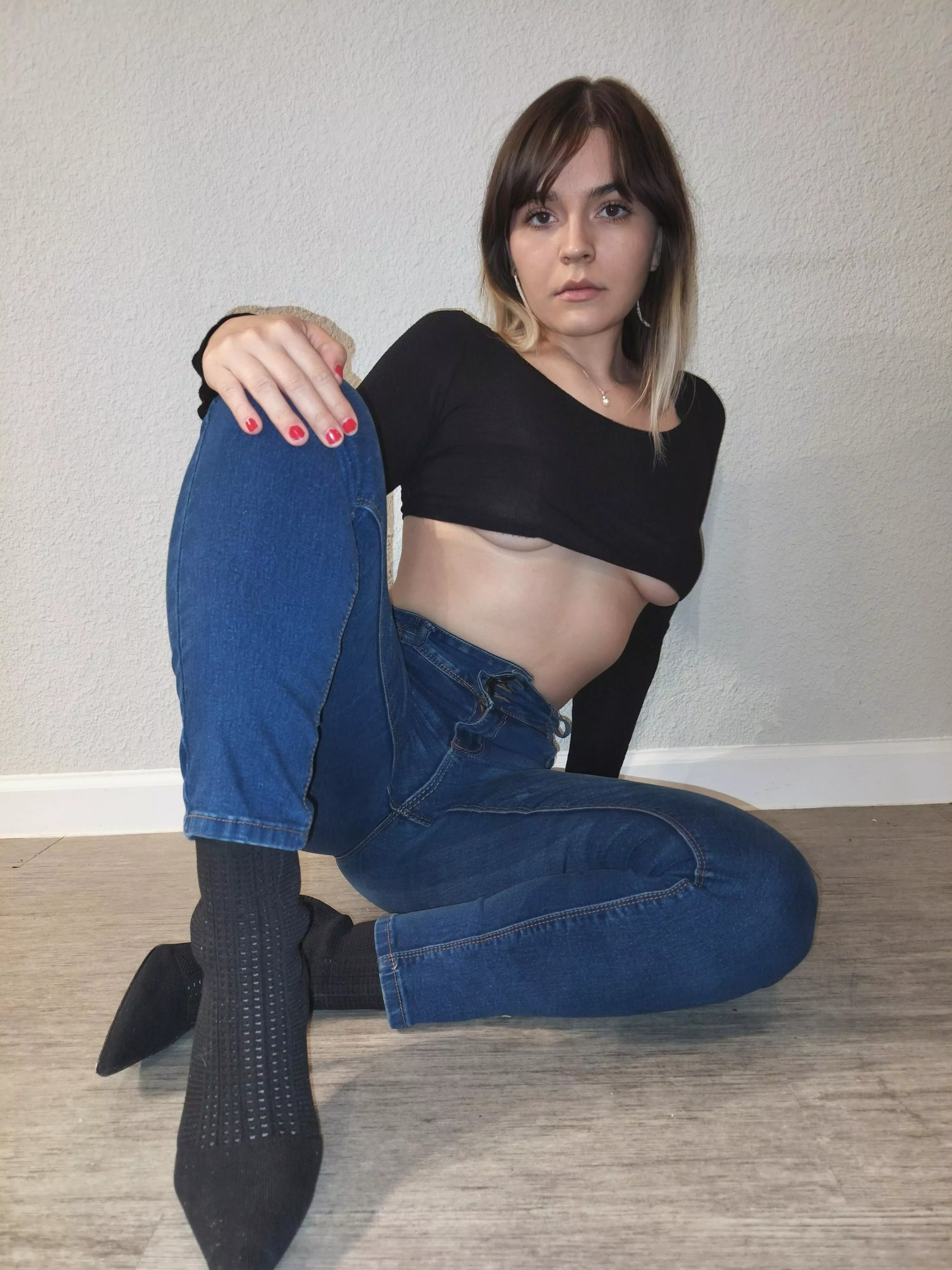 Oh noo! The boots. They're dirty🥺