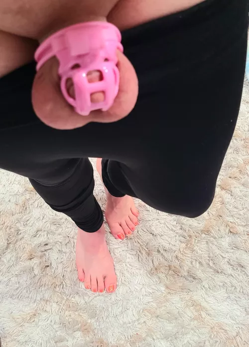 Shave. Lock it up. Paint your toes. Embrace and enjoy. Sink deeper and deeper and deeper. 🥰🐷 oink.oink.