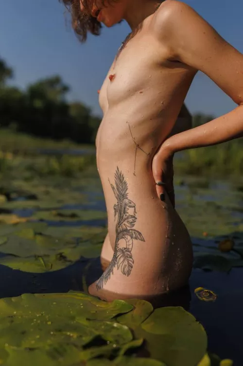 Showing off my body. You like that?