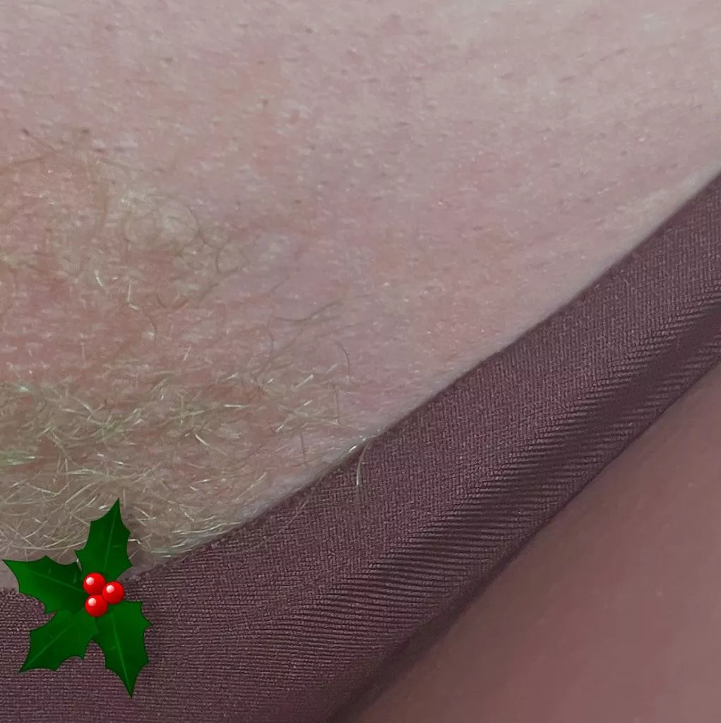 What color green do you use? I feel like green washes out the quickest and I just want to make a Christmas tree 🎄