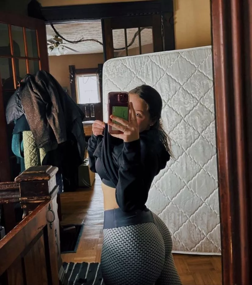 Who wants me naked ?