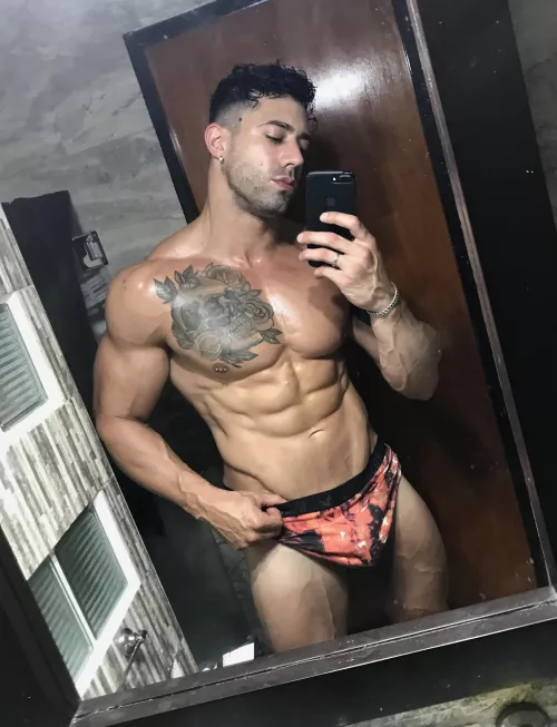 Who wants to have fun with me in the shower?