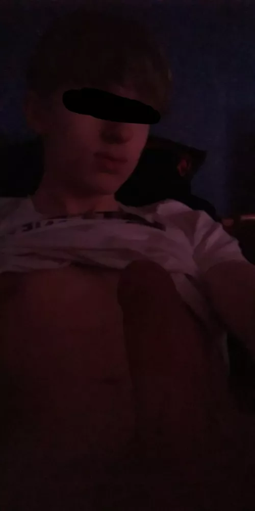 [18] hey, I need a hand here😅✌️