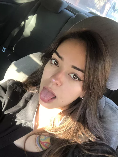 19yr old college girl IUTR