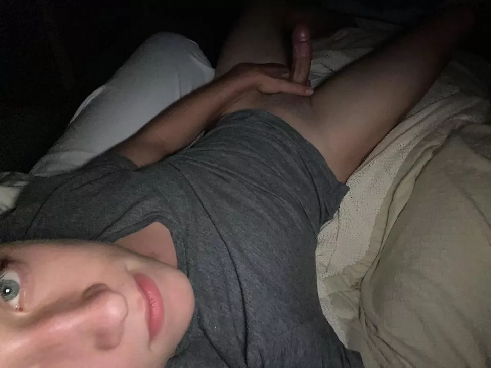(22) Need a cuddle partner if anyone’s down