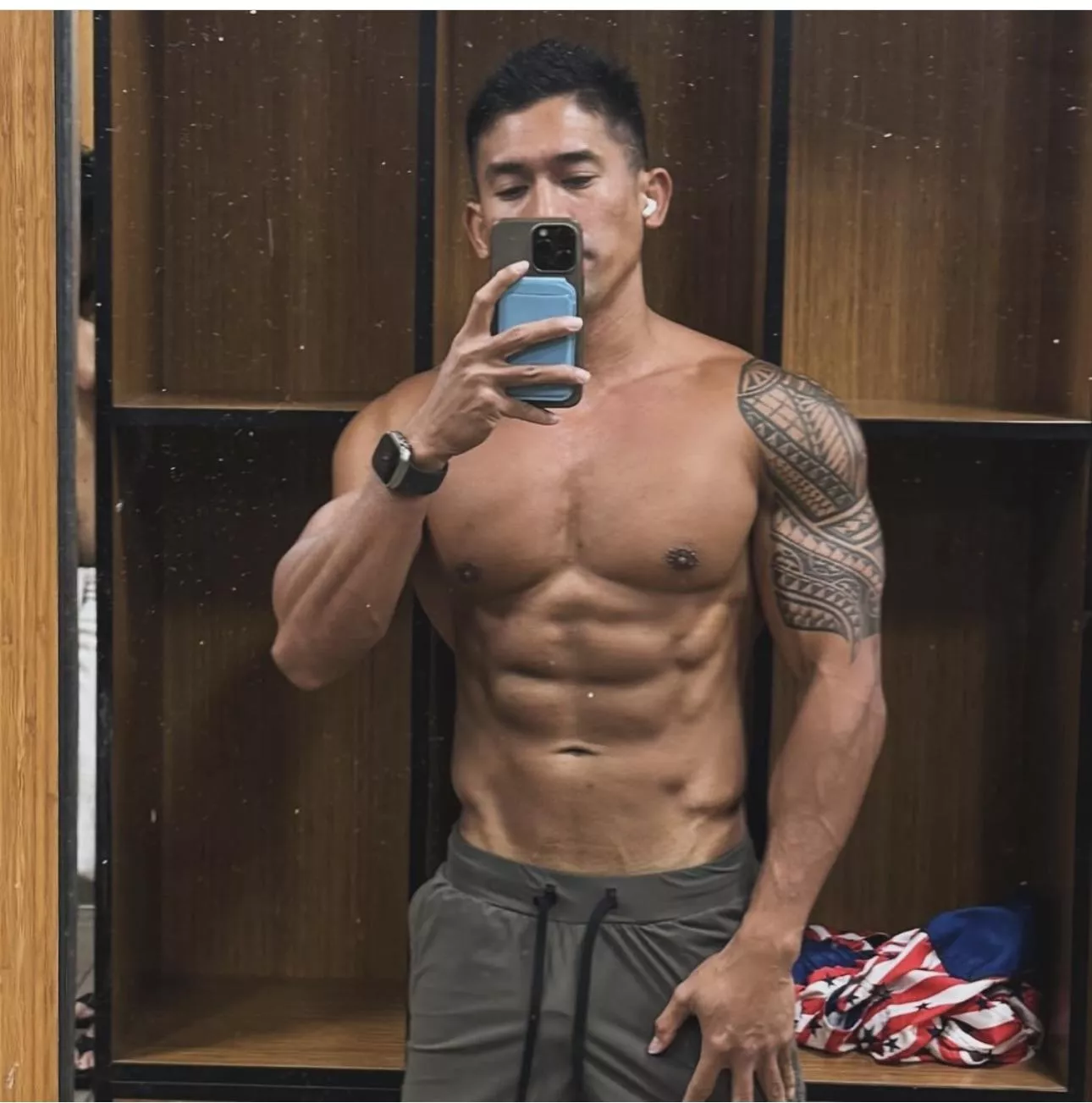 Do u mix your protein powder with water or milk?