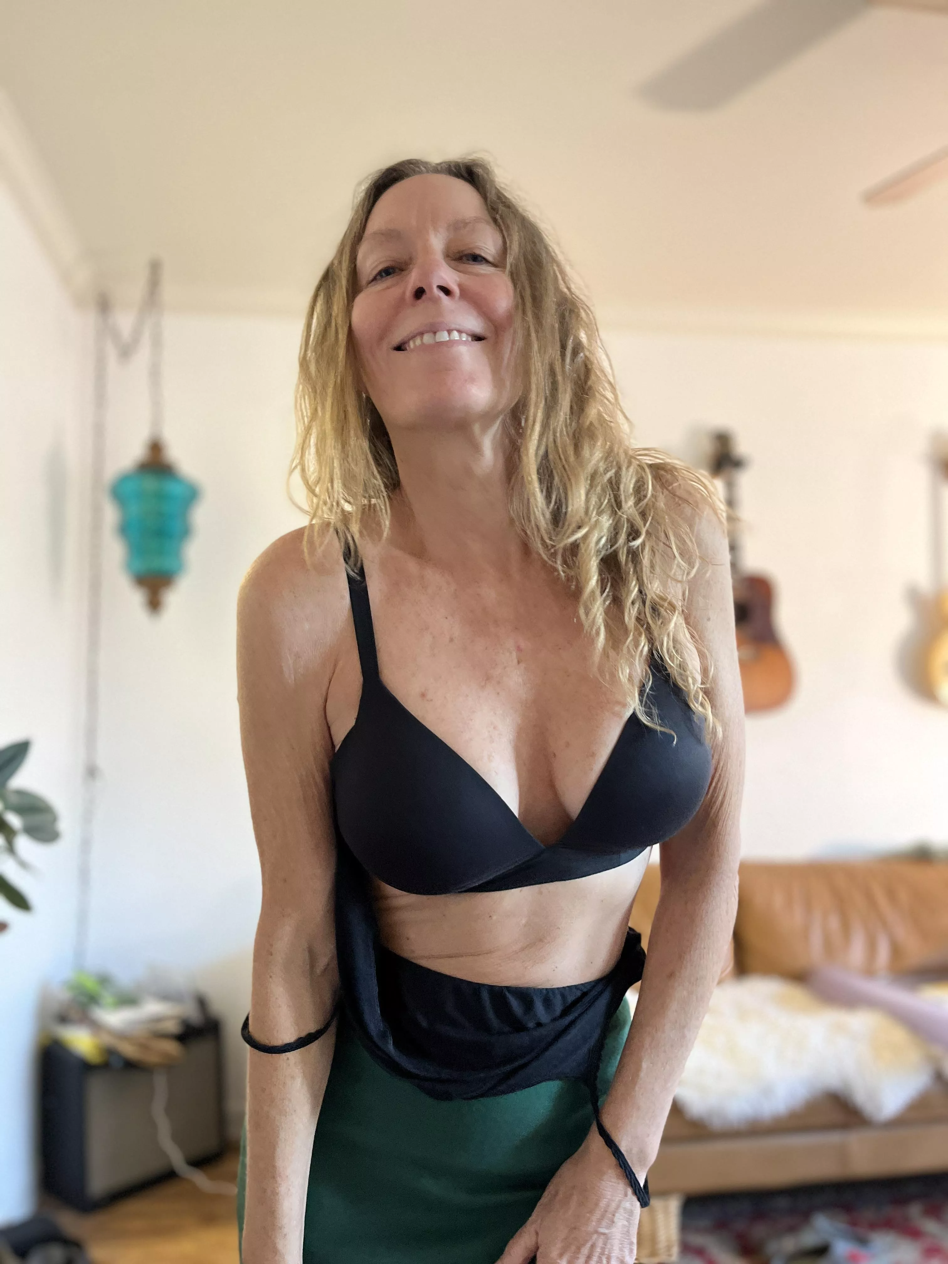 [f]57 Dressing for a lovely evening out.