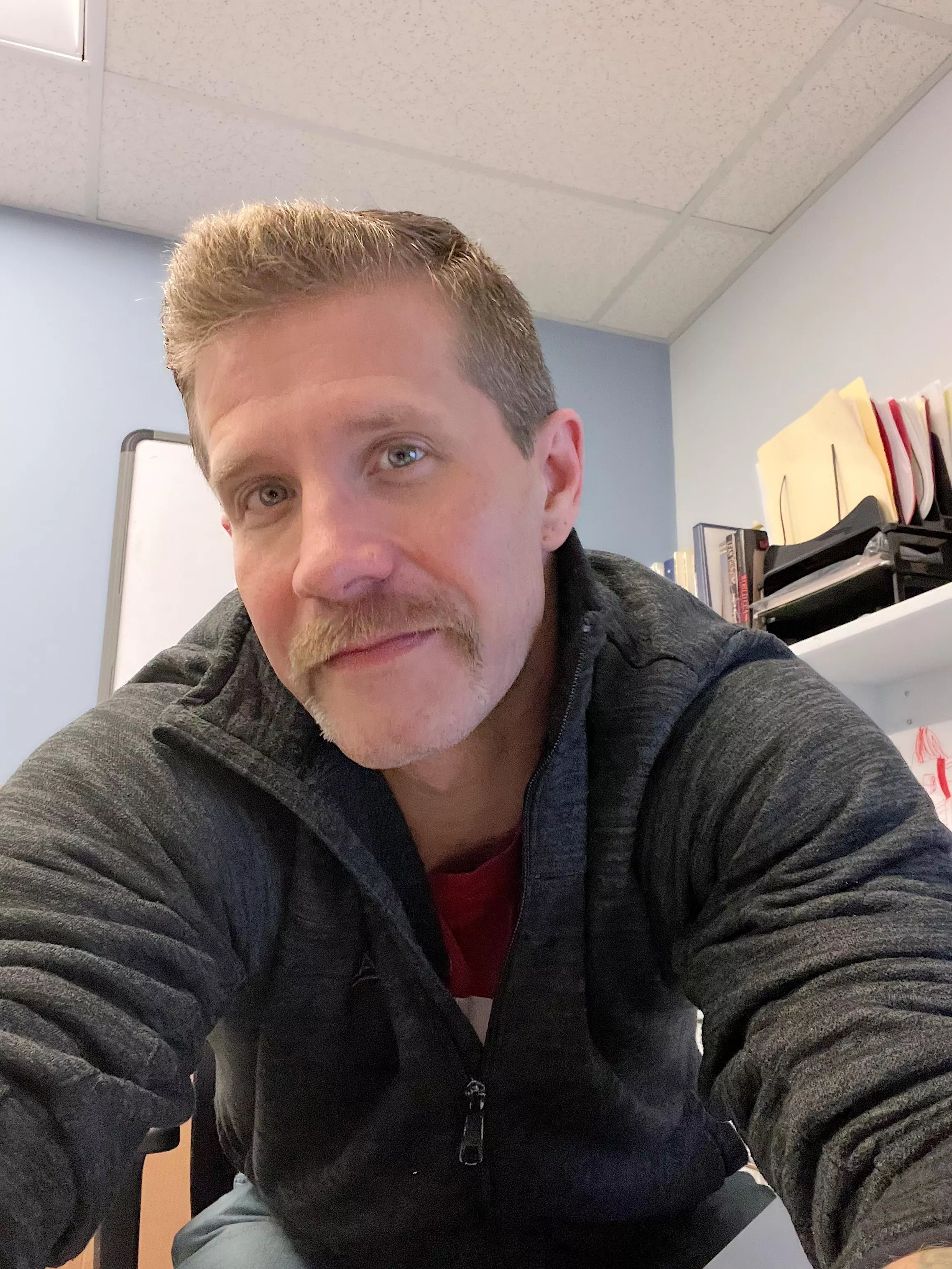 Happy Friday everyone! [43]💋