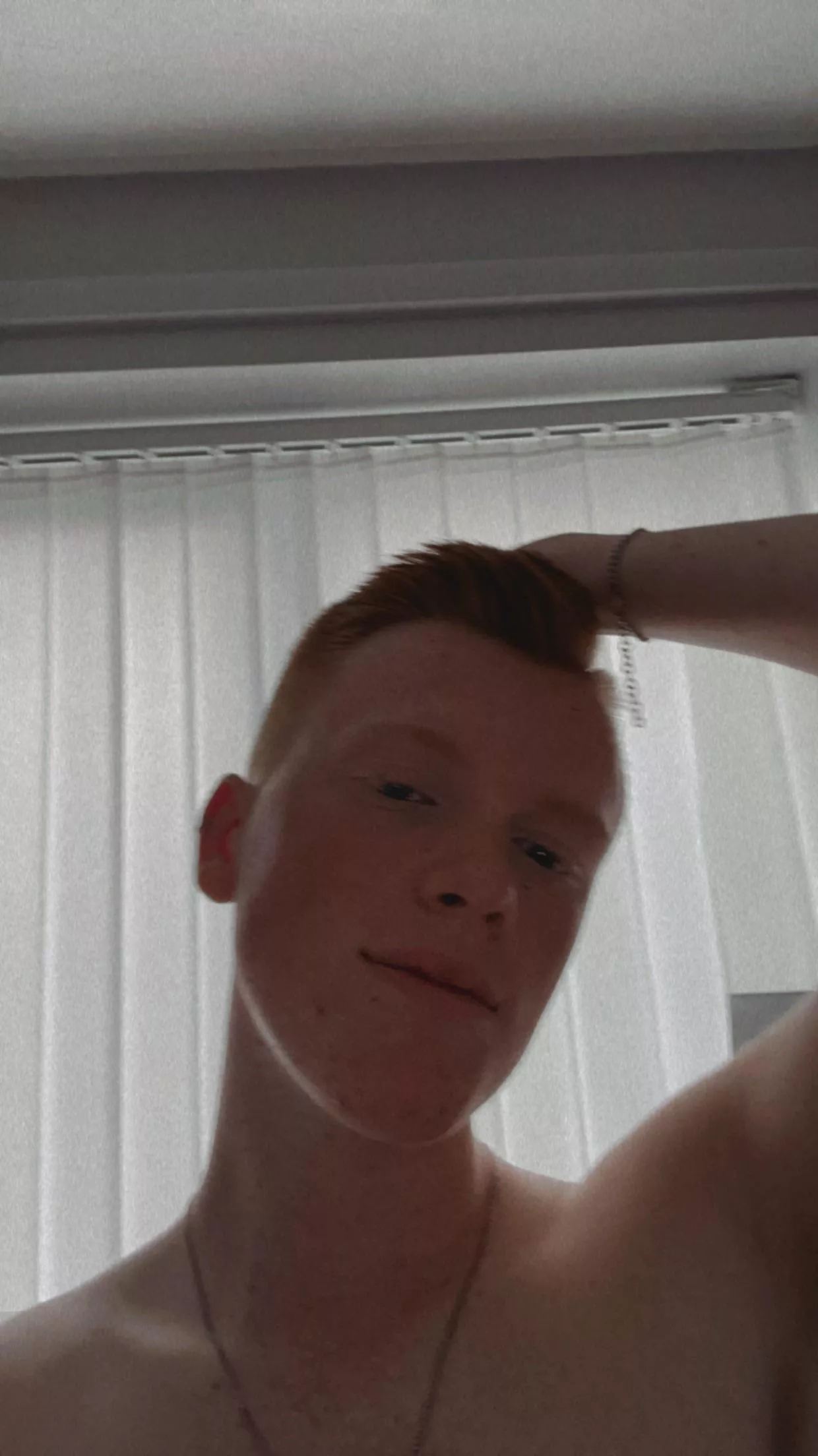 hey guys message me if u in the uk hey guys message me if u in the uk