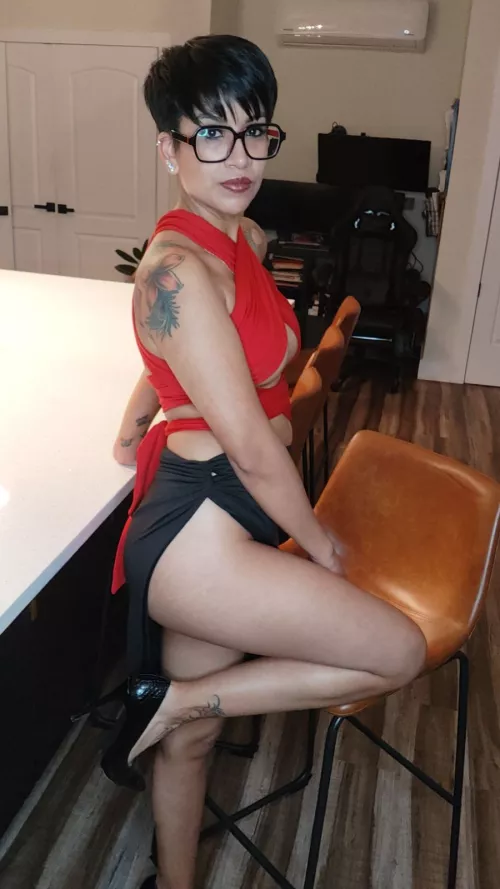 Home alone who's coming over