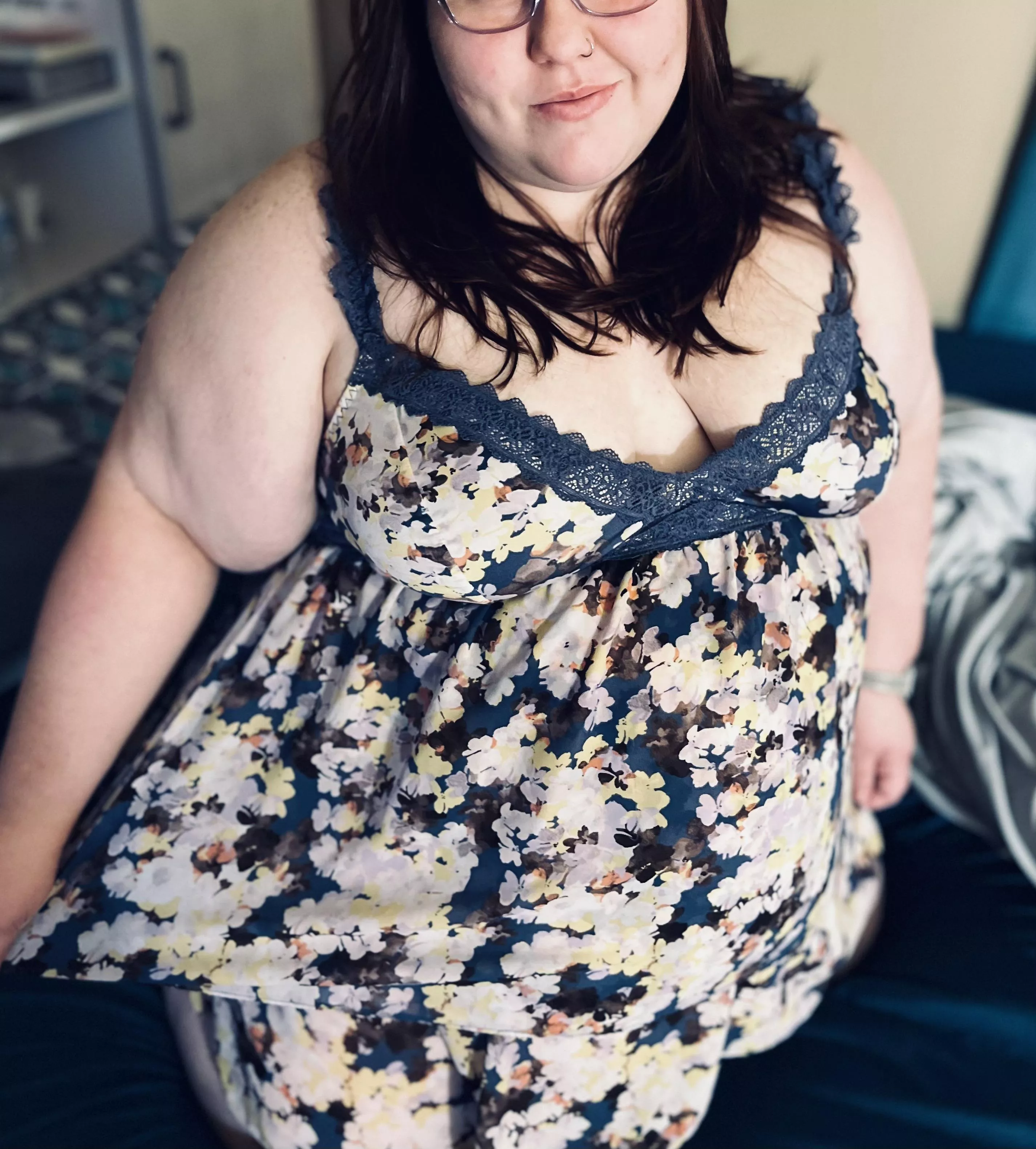 Let me give you head, so you can cum on my glasses