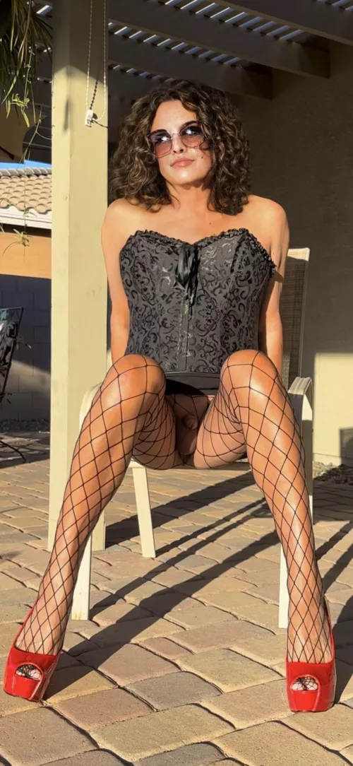 Let me wrap my legs around you 💜