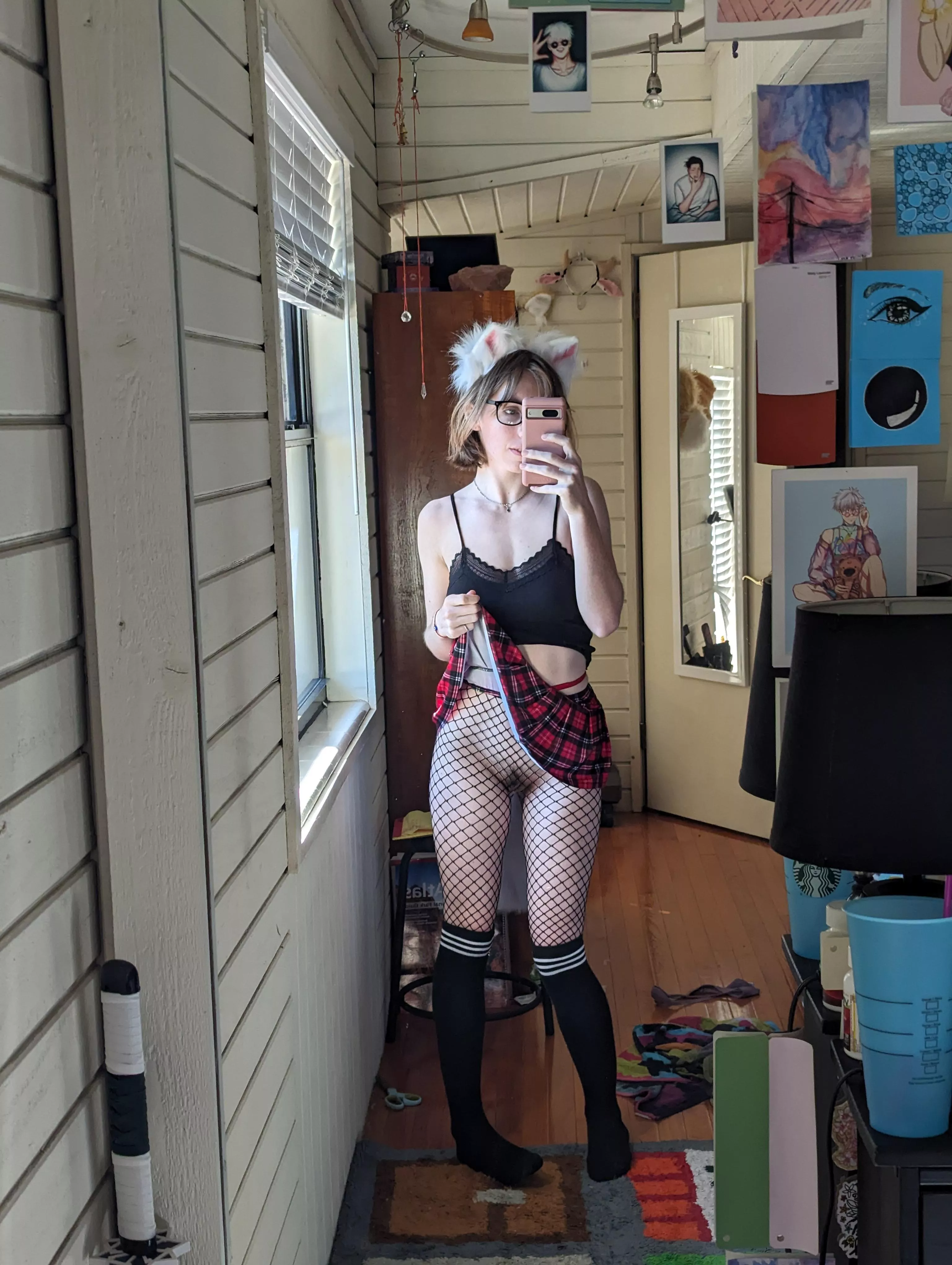 meow meow meow (let me give u a kiss) (self)