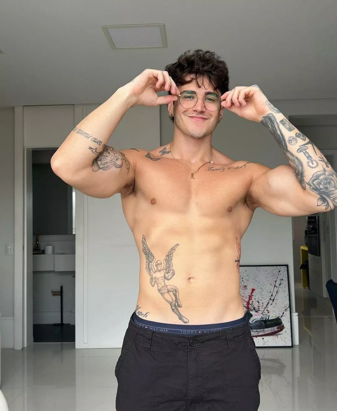 Never give up! Happy Friday [M]