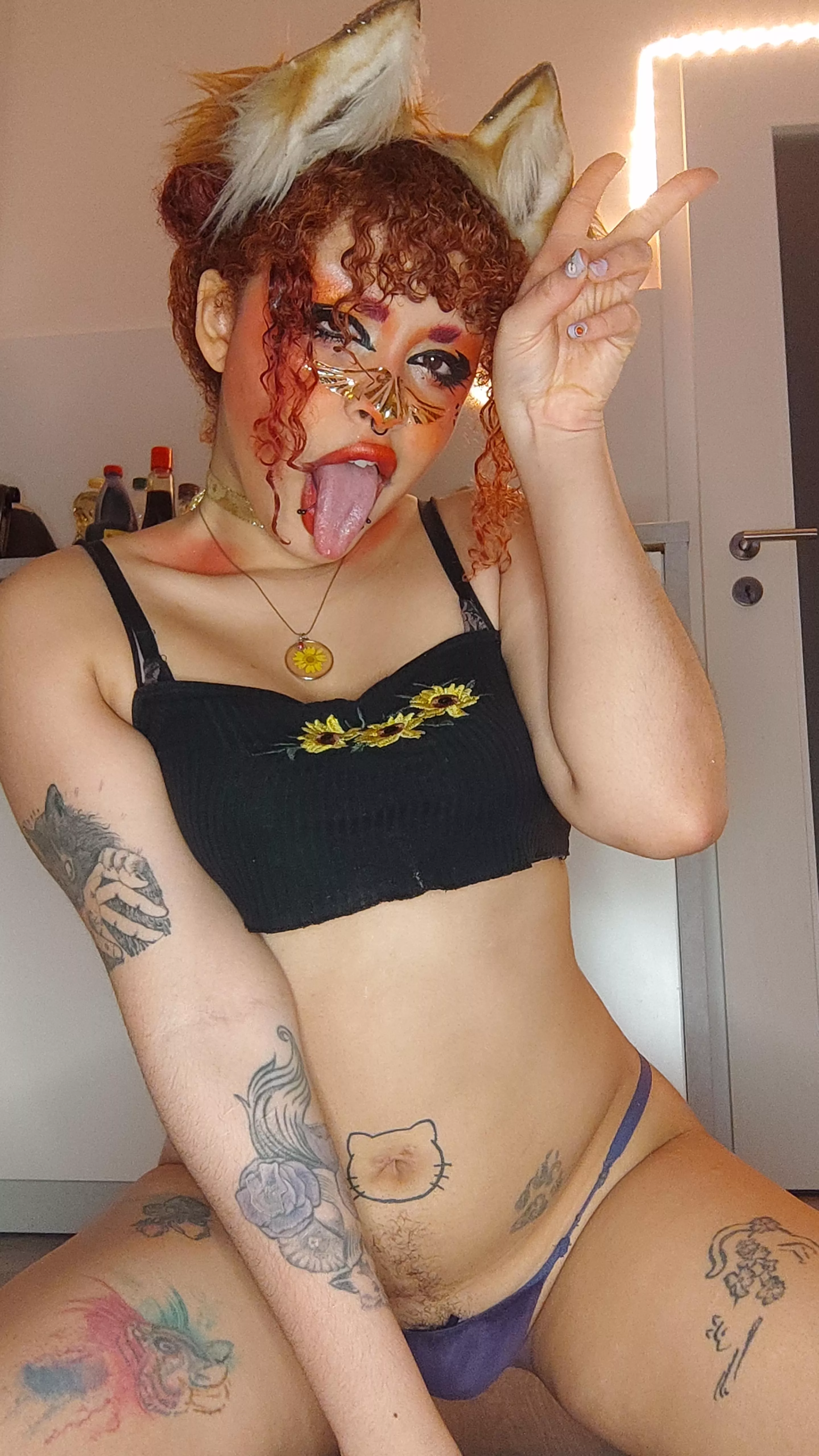 Nyaa I want headpats :3 (self)